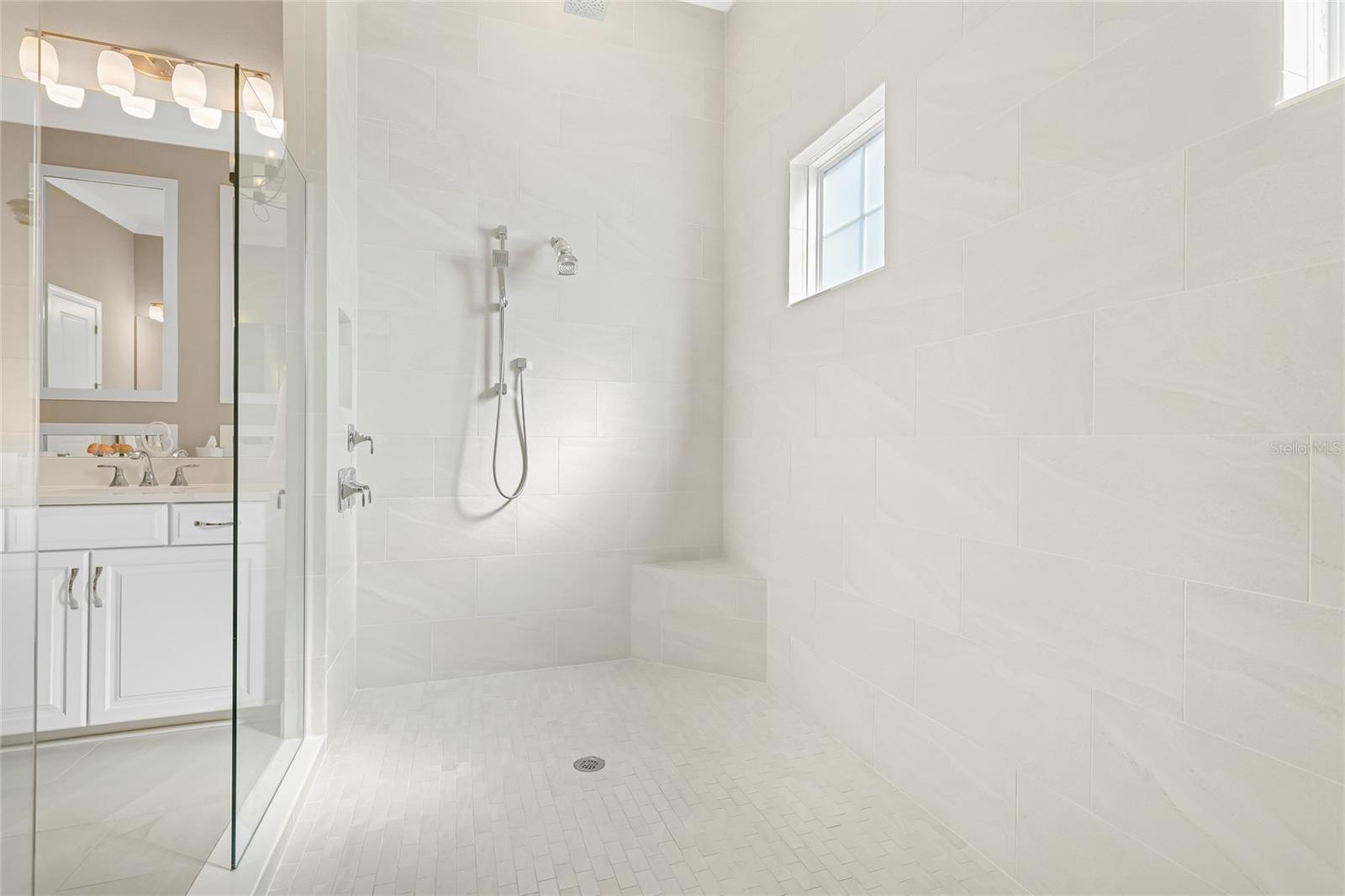 8232 SUMMER NIGHT RD — photo 21