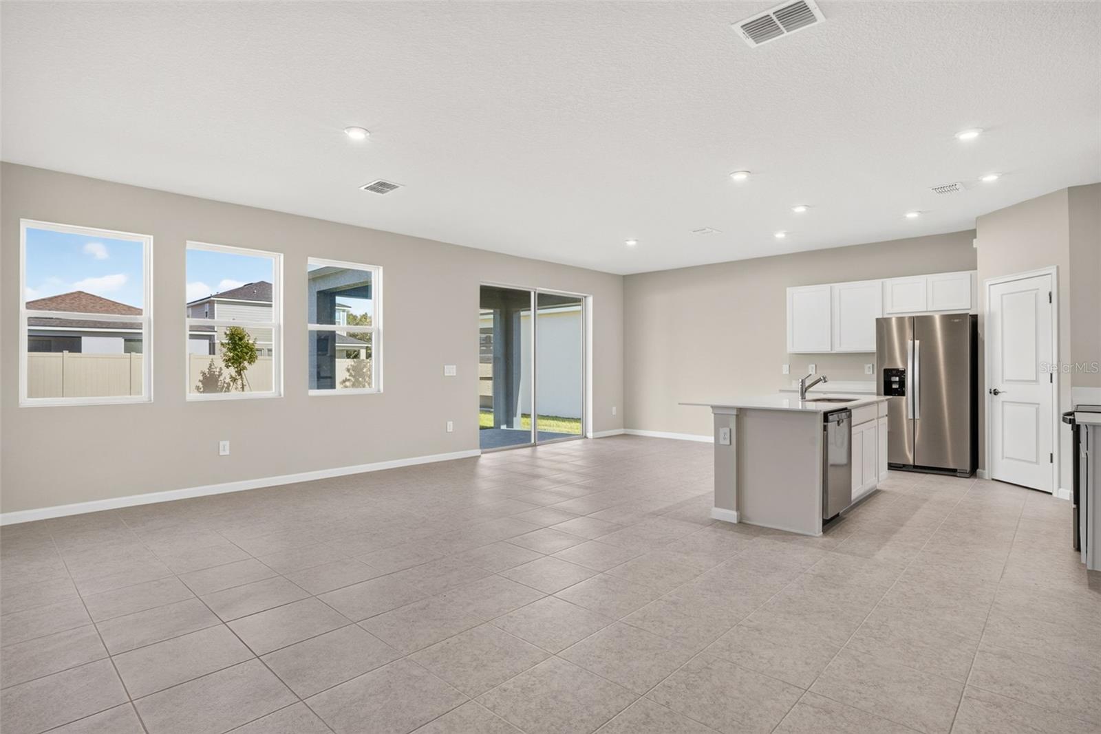 5628 SKYLIGHT WAY — photo 13
