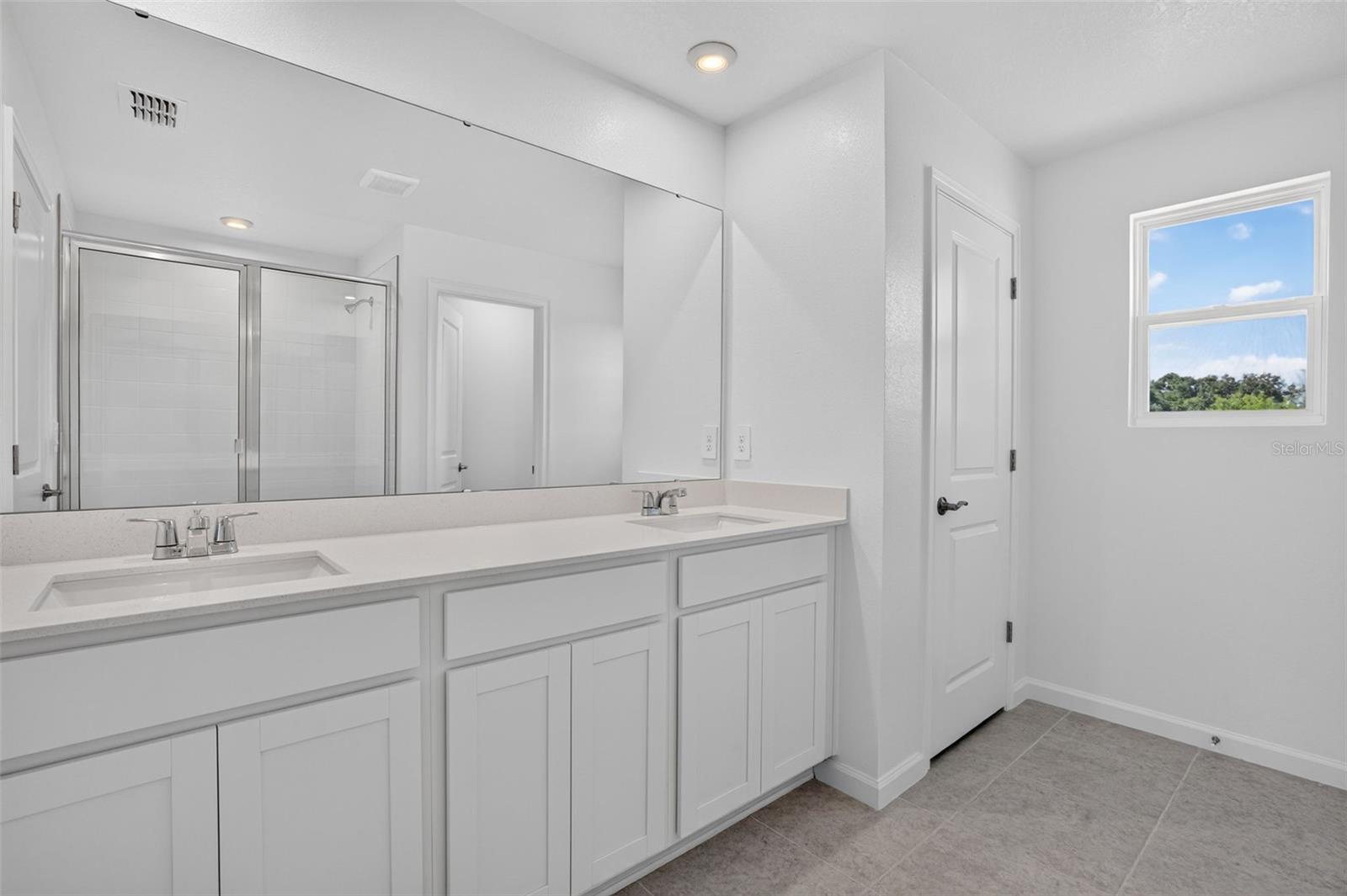 5628 SKYLIGHT WAY — photo 25