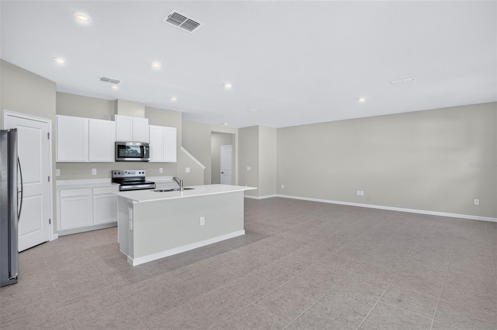5628 SKYLIGHT WAY — photo 11