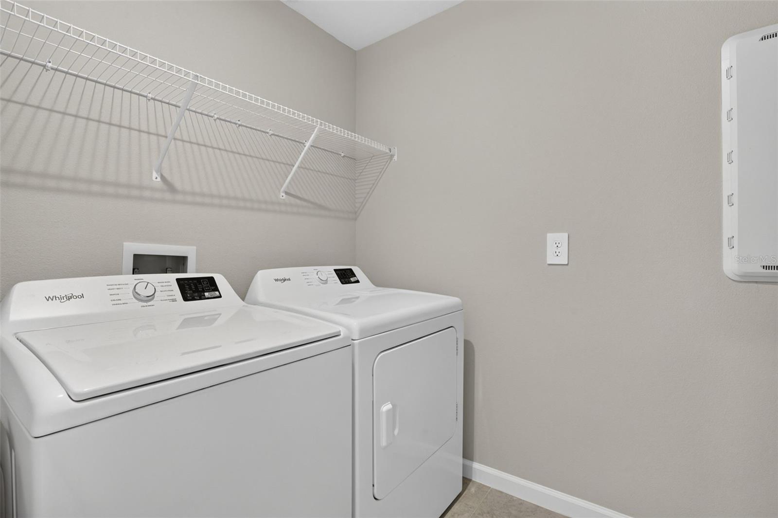 5628 SKYLIGHT WAY — photo 31