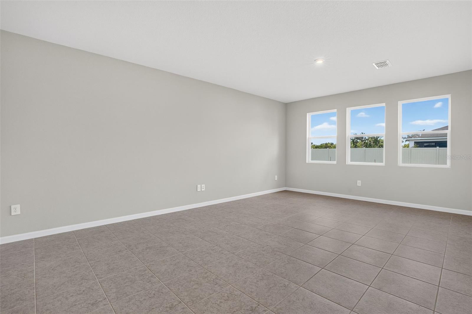 5628 SKYLIGHT WAY — photo 18
