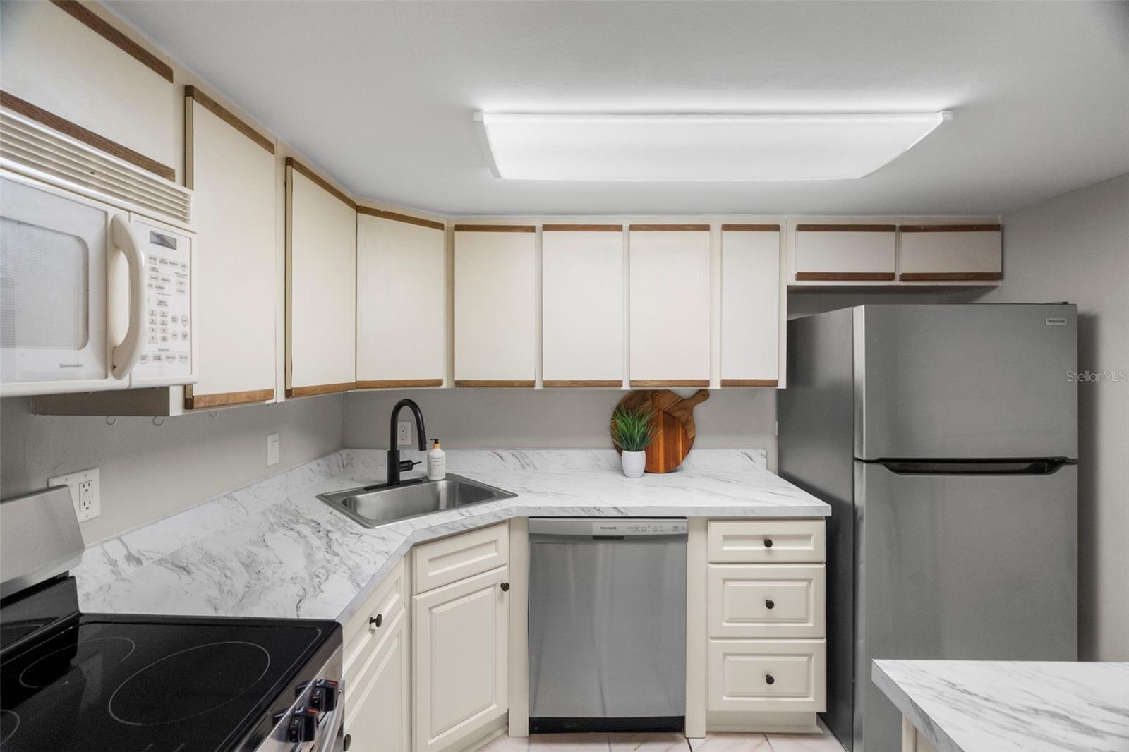 505 PLAZA SEVILLE CT #11 — photo 8