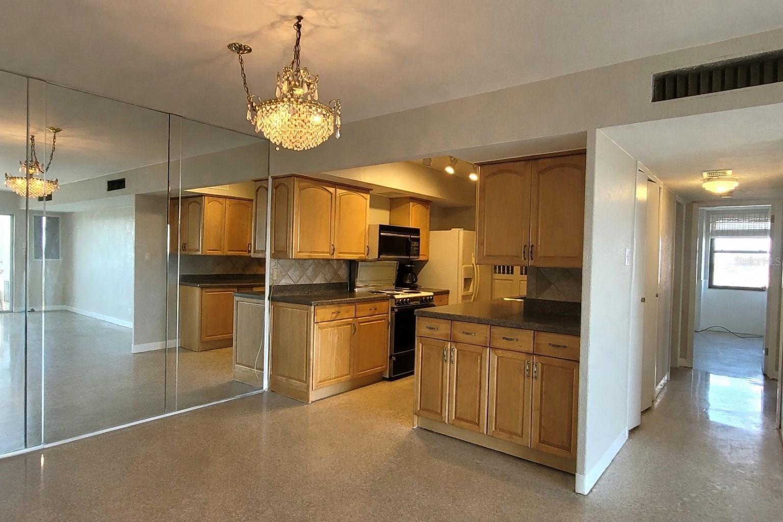10355 PARADISE BLVD #608 — photo 23