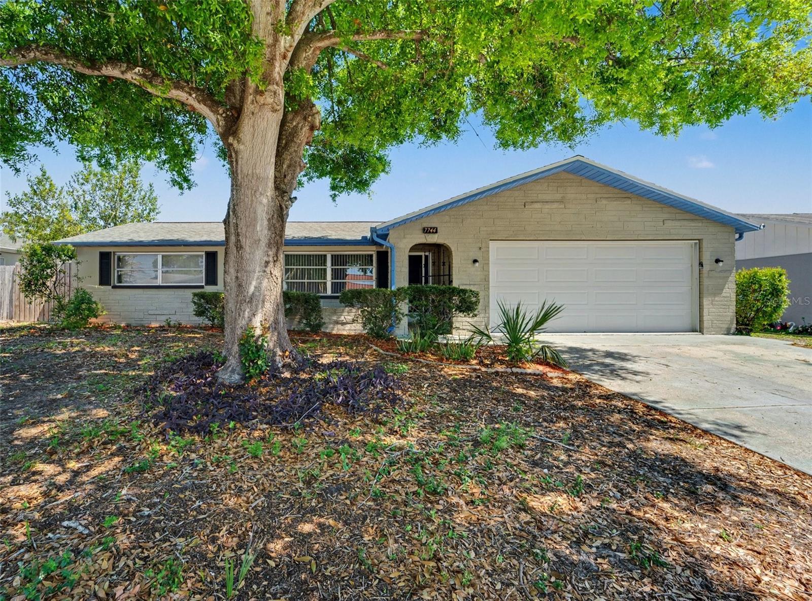 7744 WATERFORD ST — photo 2
