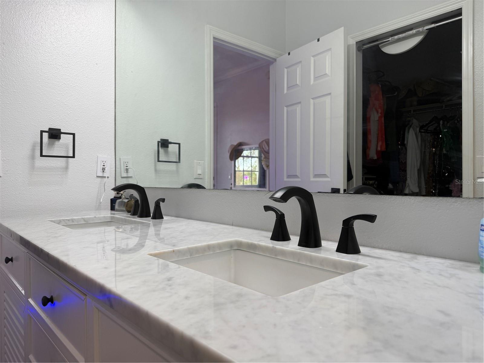 6816 DALI AVE #201 — photo 32