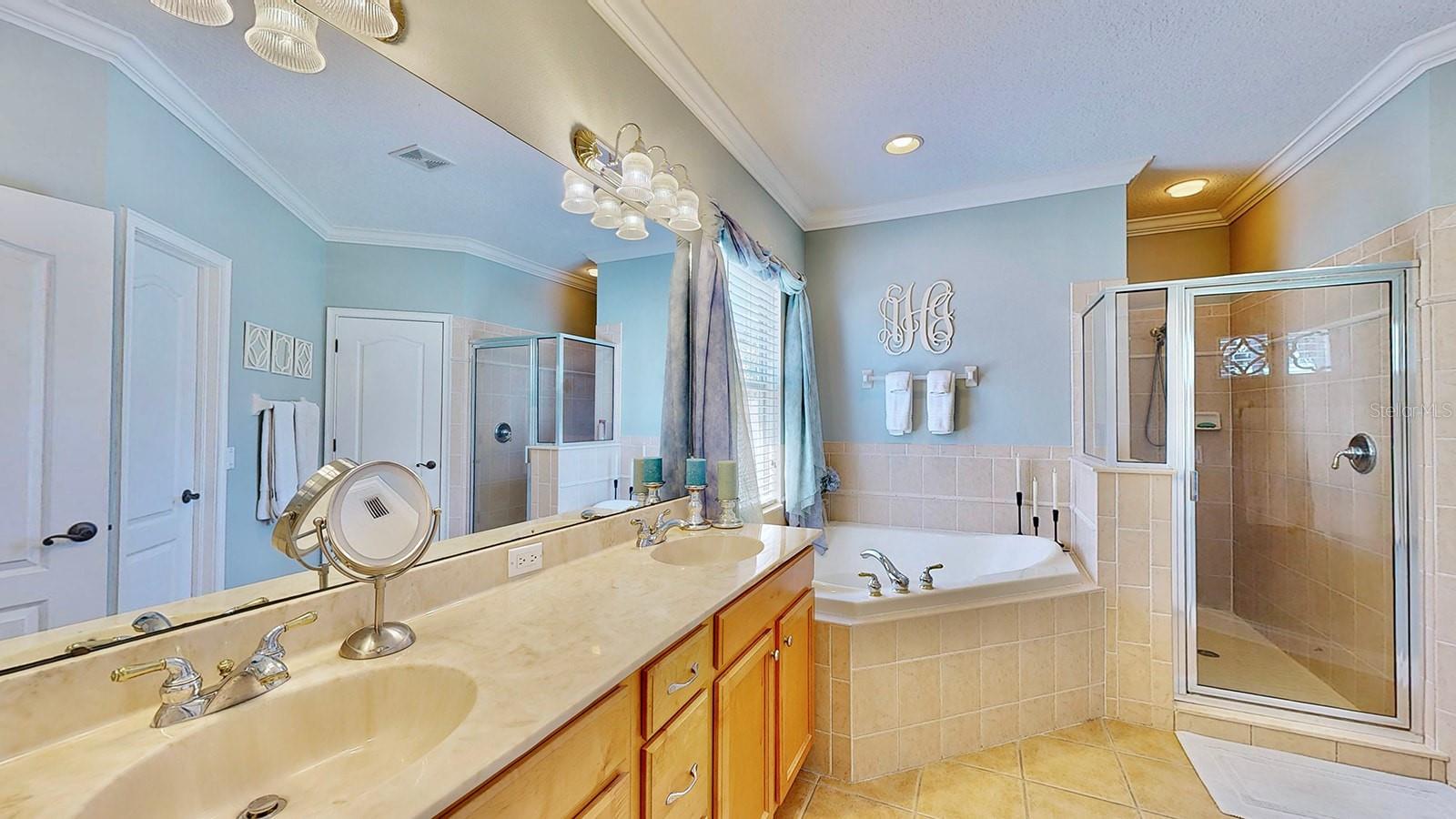 310 MANNS HARBOR DR — photo 32