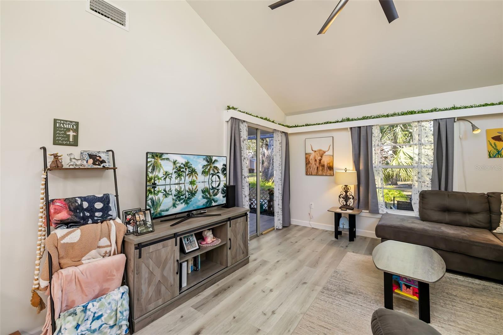 5023 VILLAGE GARDENS DR #29 — photo 6