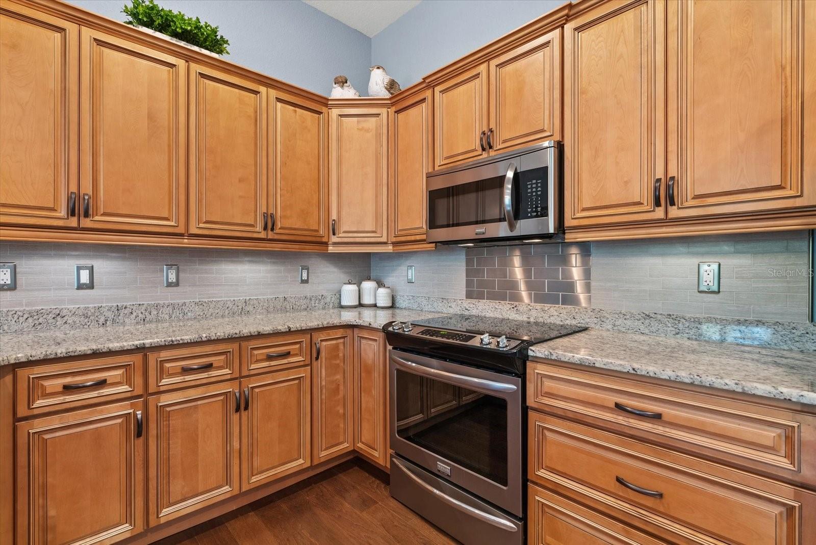 429 NOKOMIS AVE S — photo 13