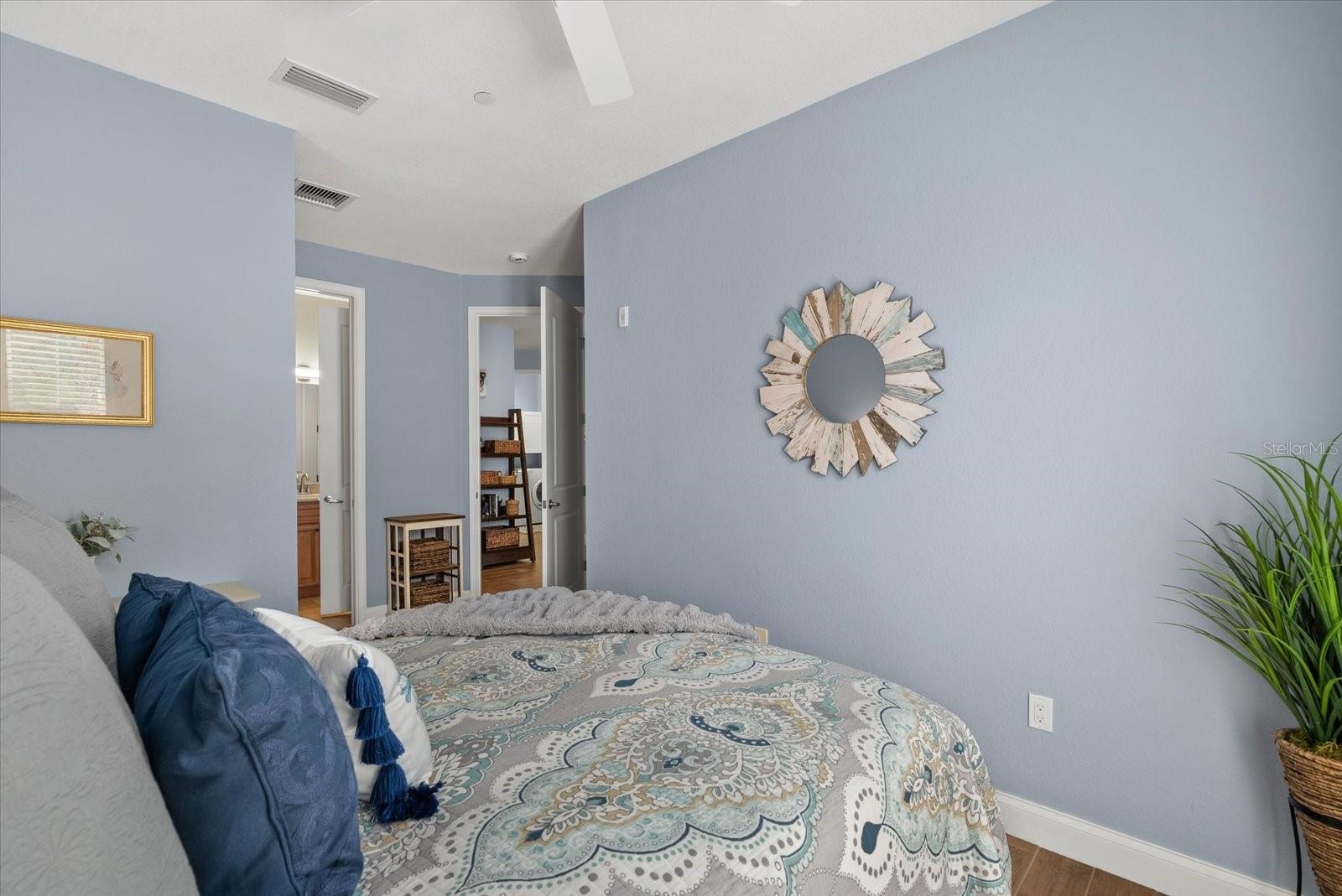 429 NOKOMIS AVE S — photo 29