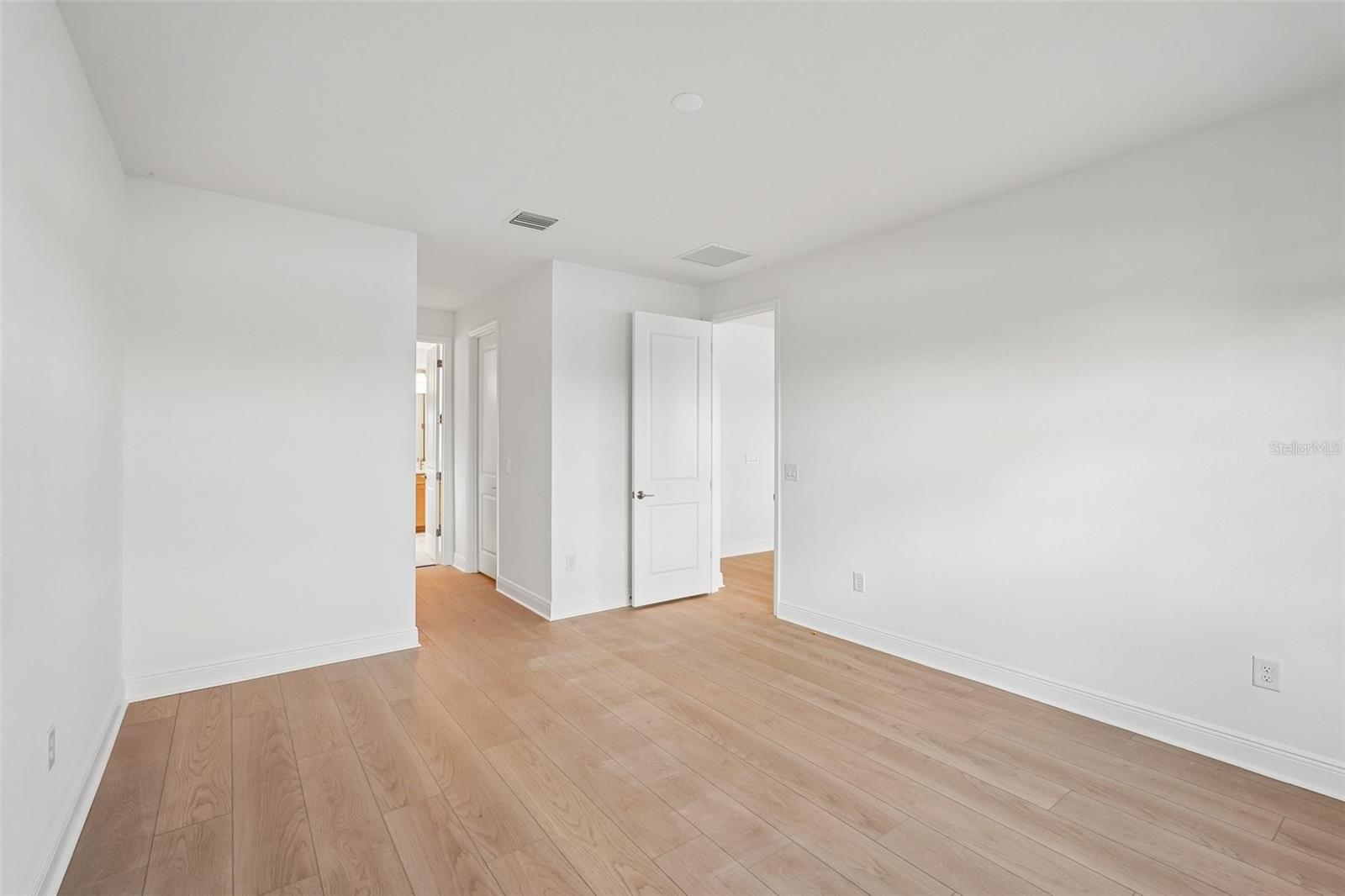 424 ALBERATA WAY — photo 14