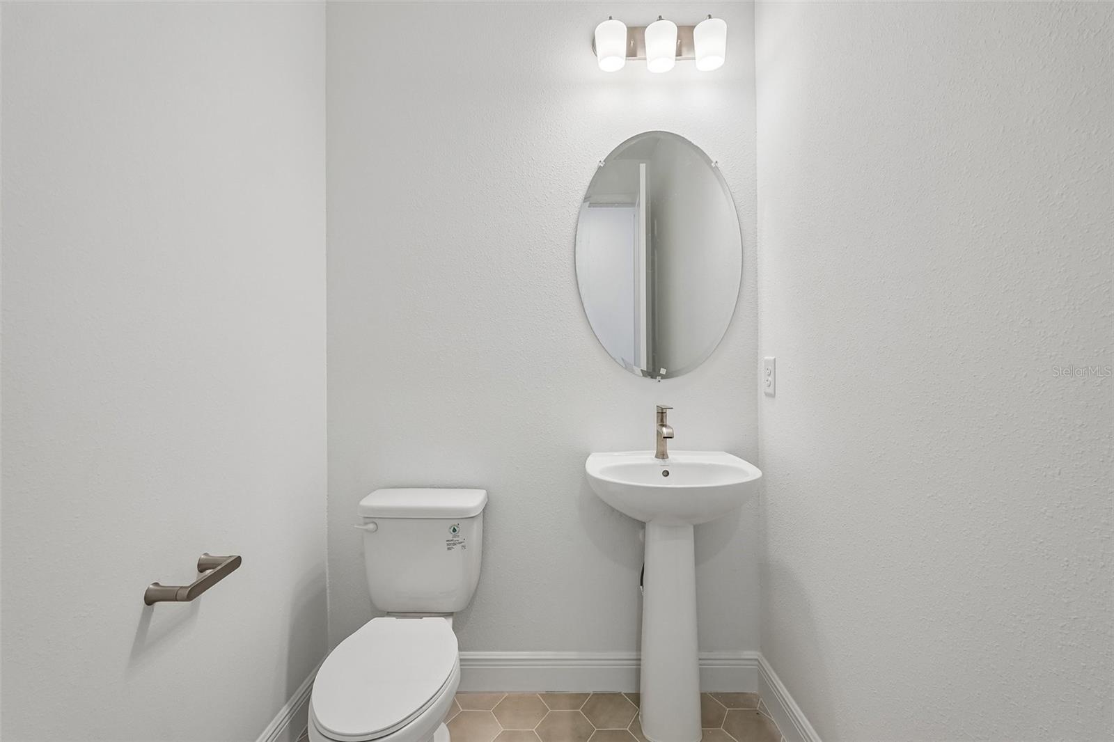 424 ALBERATA WAY — photo 12