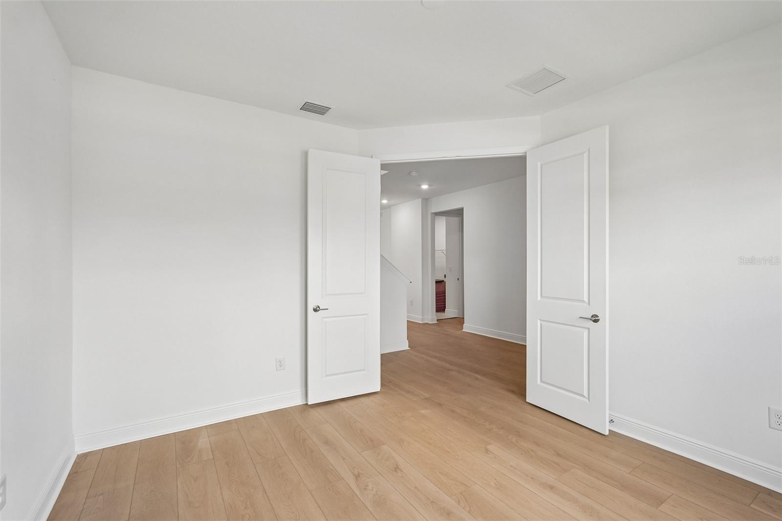 424 ALBERATA WAY — photo 11