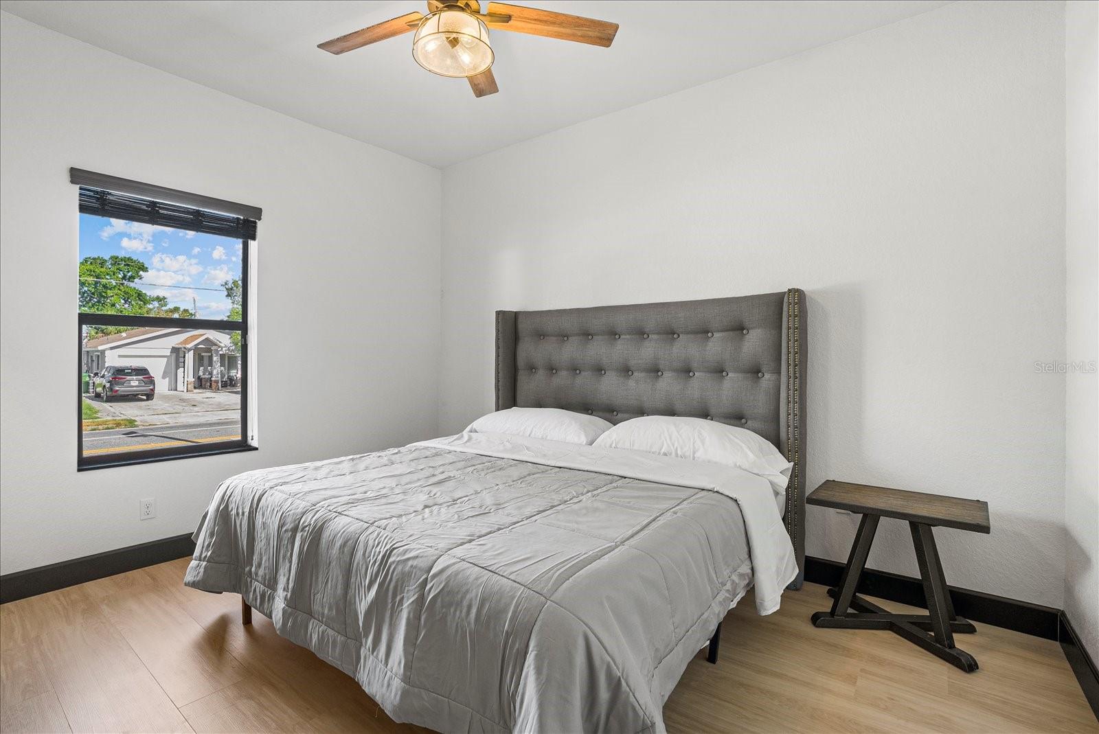 1185 S SHADE AVE — photo 17