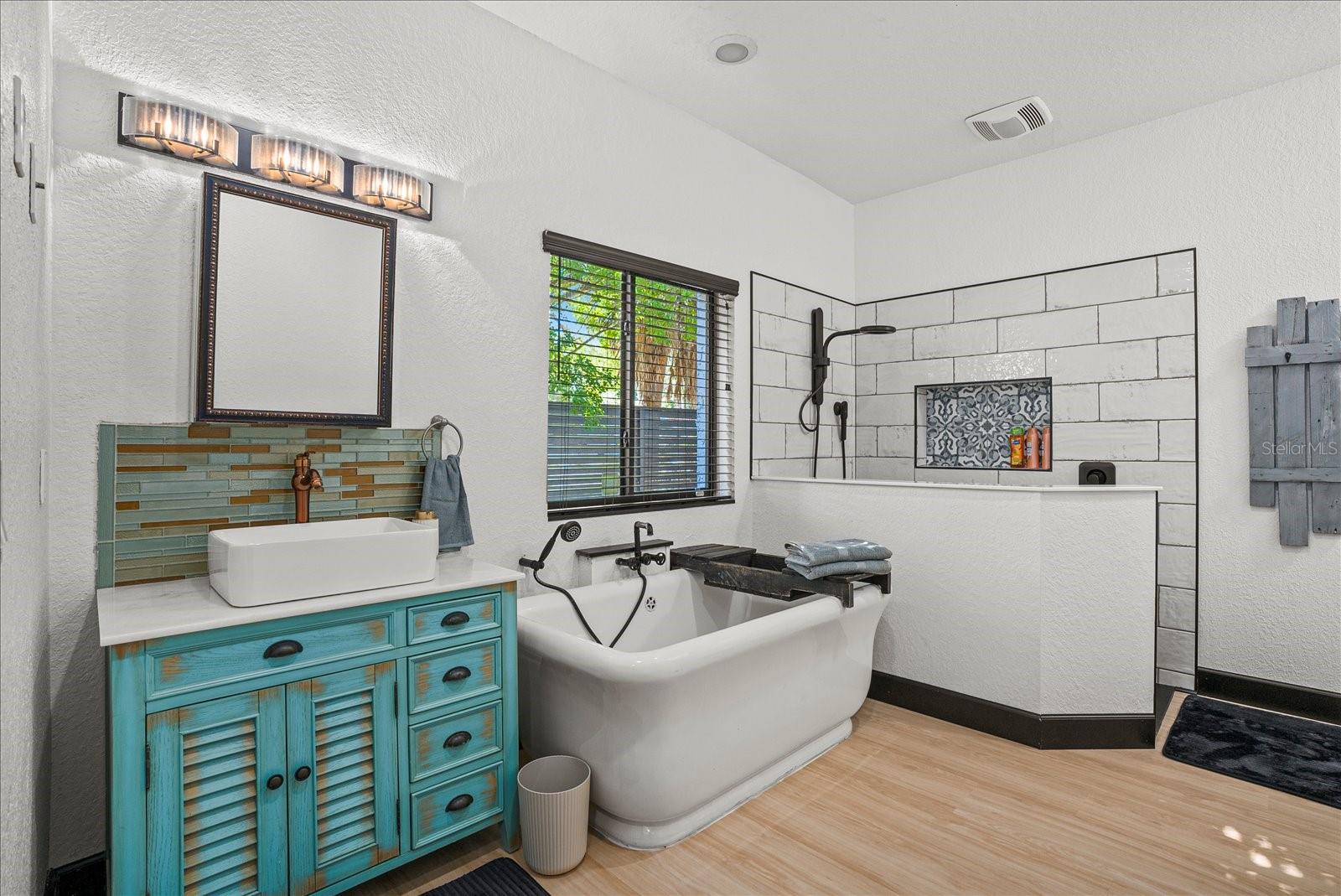 1185 S SHADE AVE — photo 26