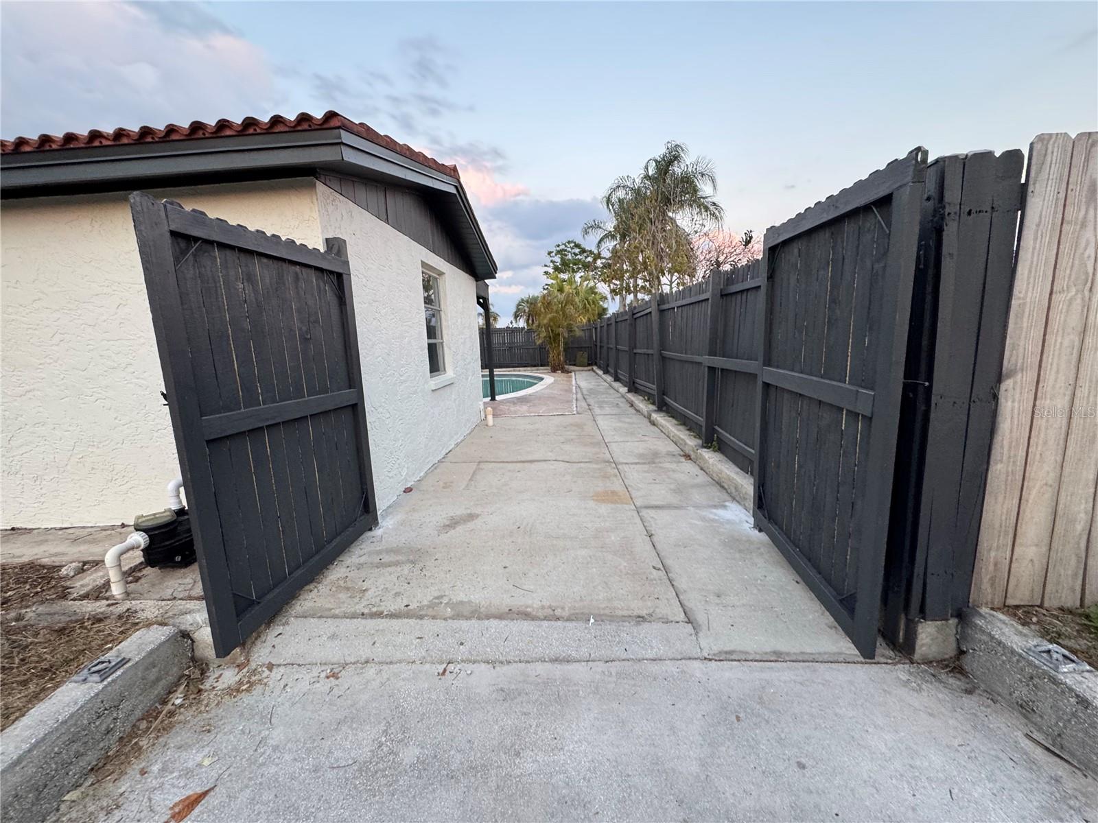 3206 PINON DR — photo 33