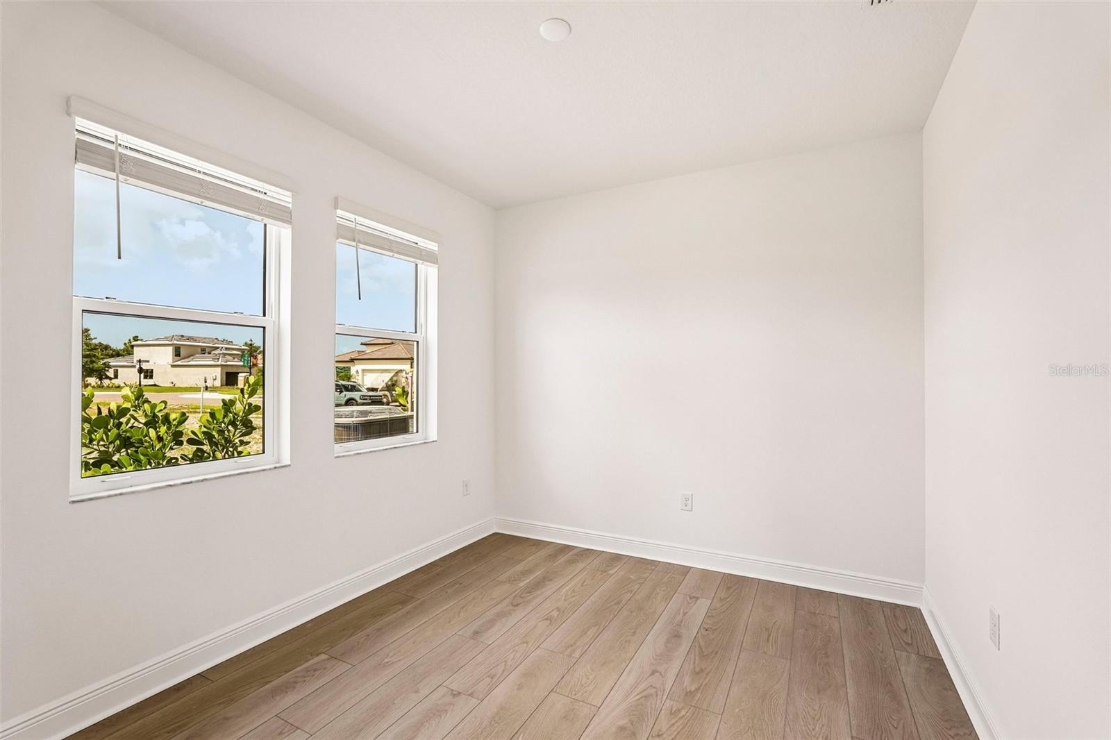 136 VISTERA BLVD — photo 15