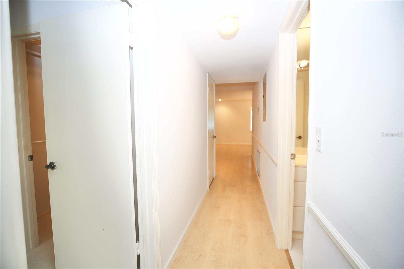 1713 BELLEAIR FOREST DR #C — photo 26