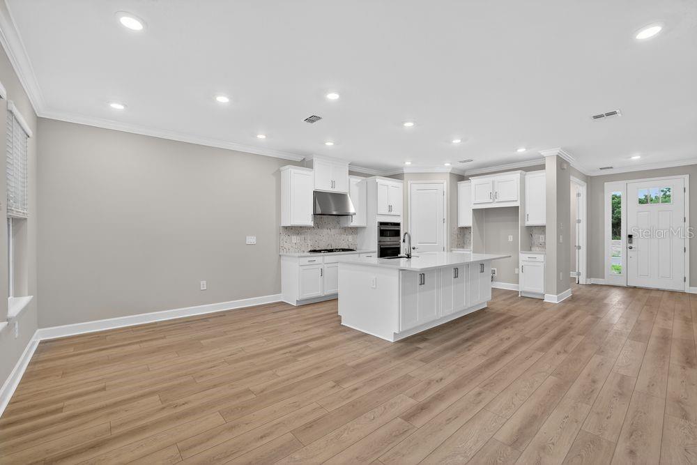 14219 SAWMILL ST — photo 9