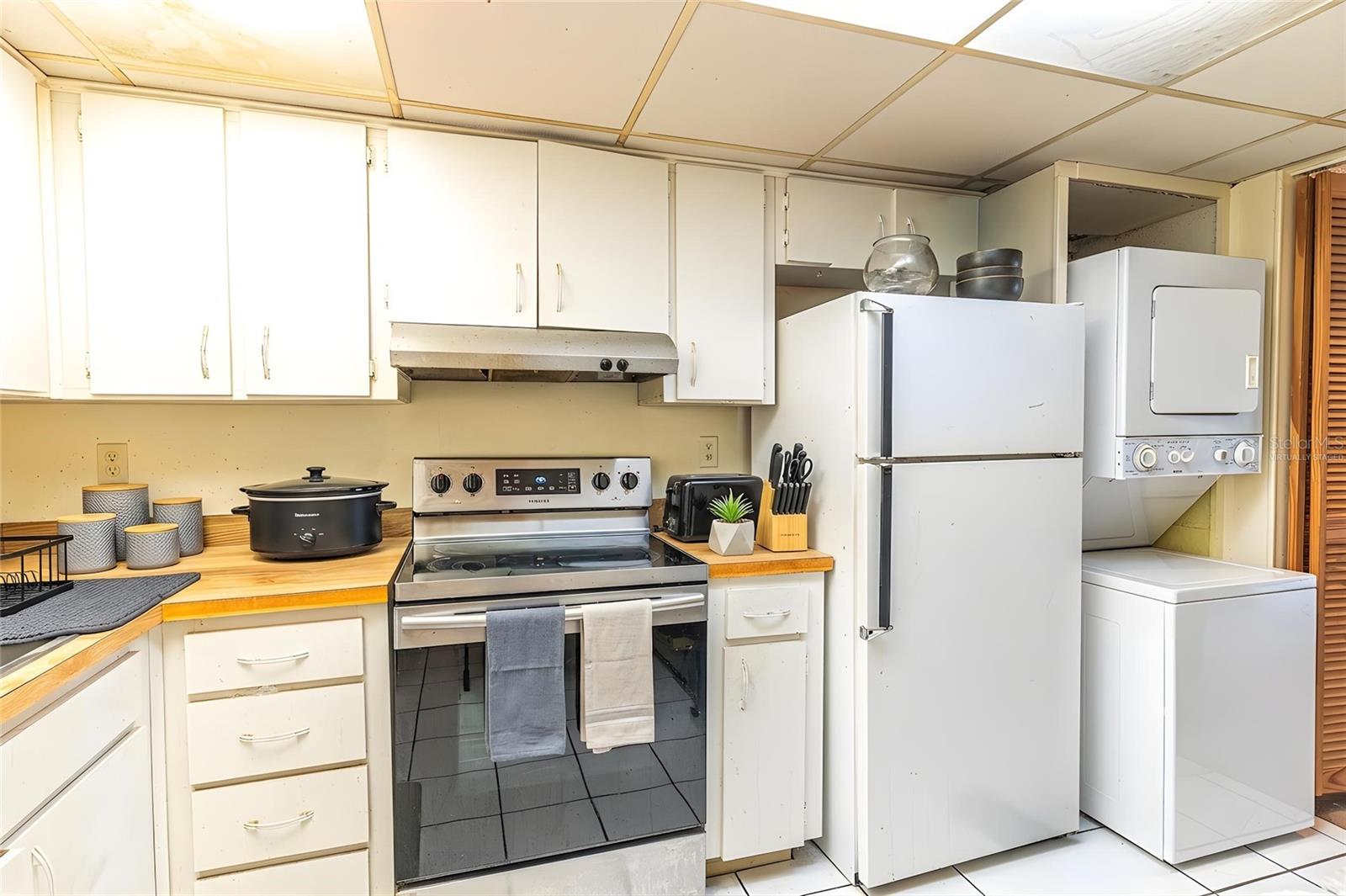 709 RUSSELL LN #222 — photo 4