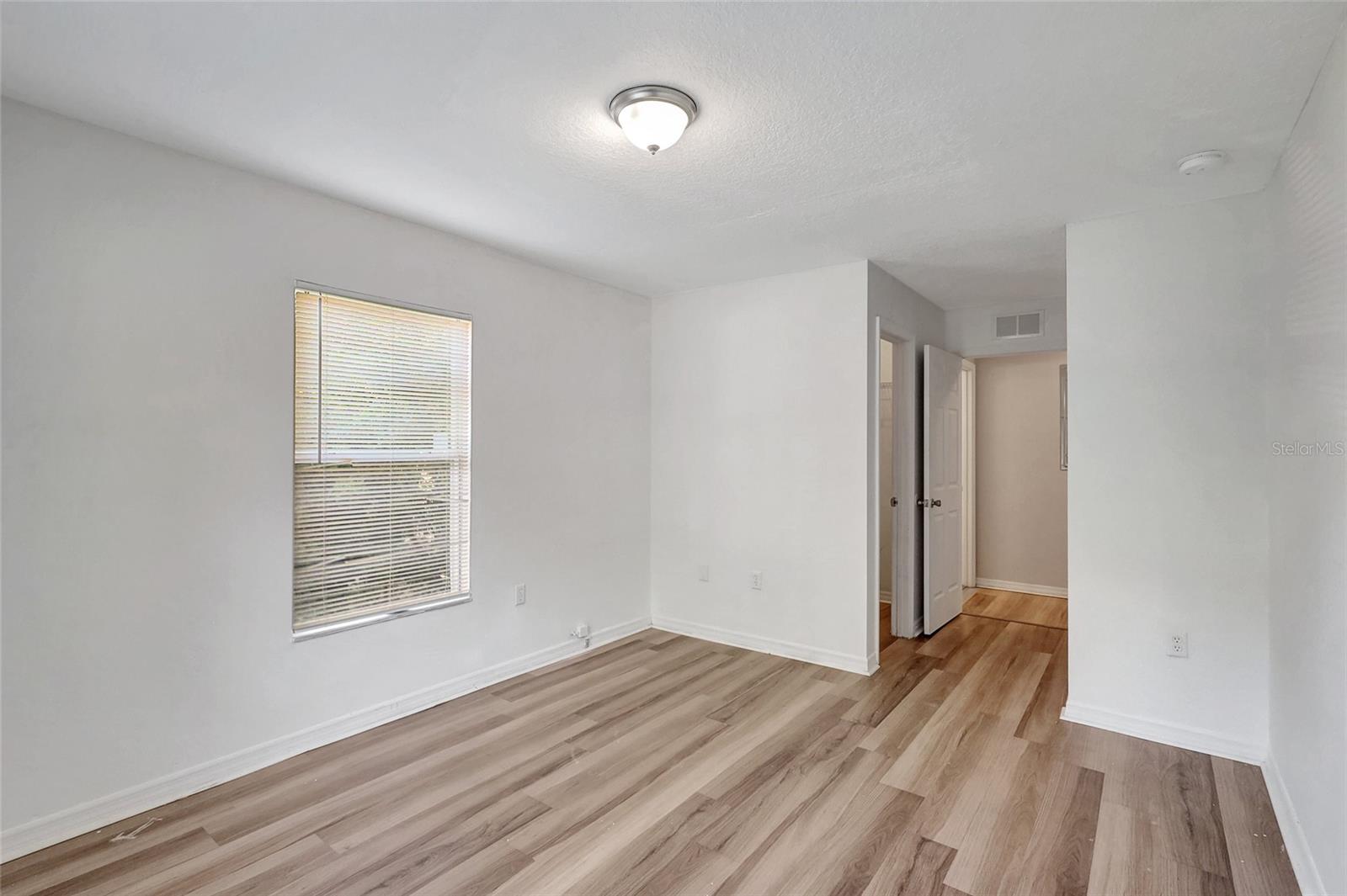 720 NEWTON AVE S — photo 9