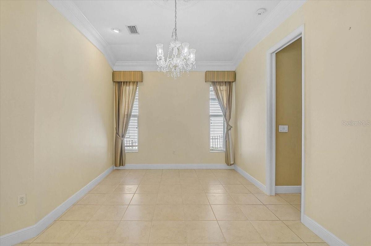 5453 ASHTON MANOR DR — photo 8
