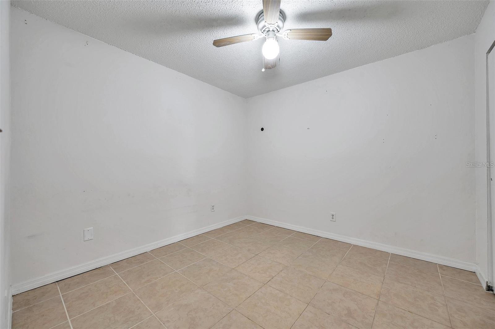926 LAKE PALMS DR — photo 16