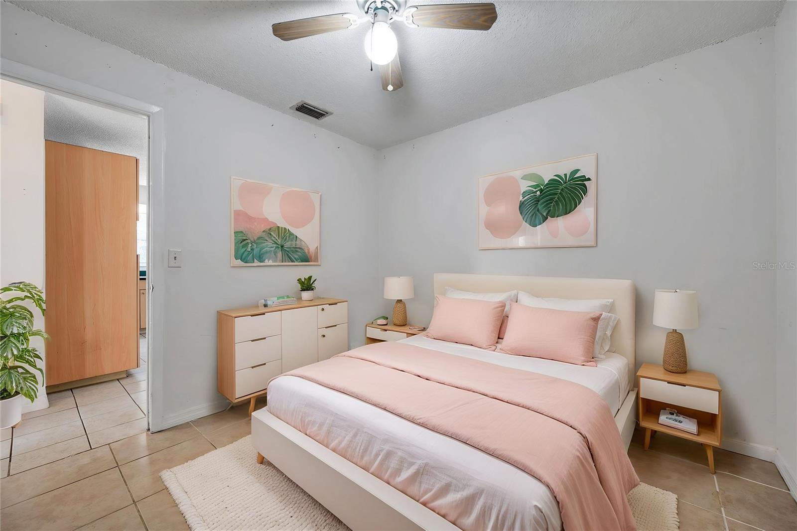 926 LAKE PALMS DR — photo 15