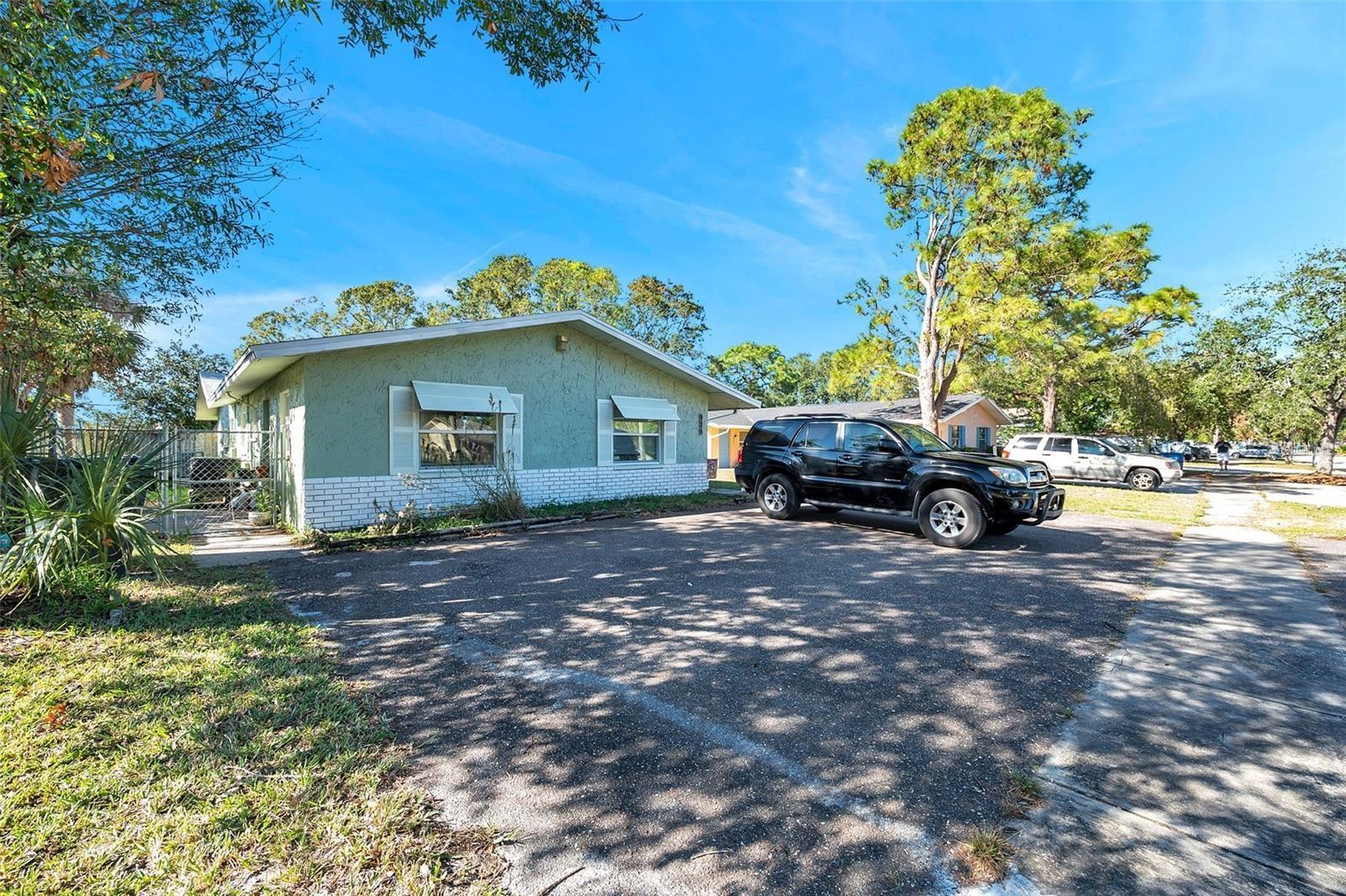 926 LAKE PALMS DR — photo 26