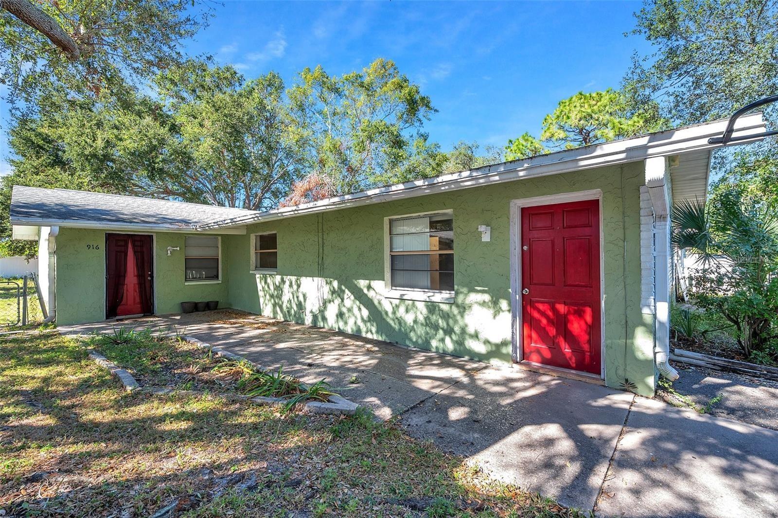 914 LAKE PALMS DR — photo 2
