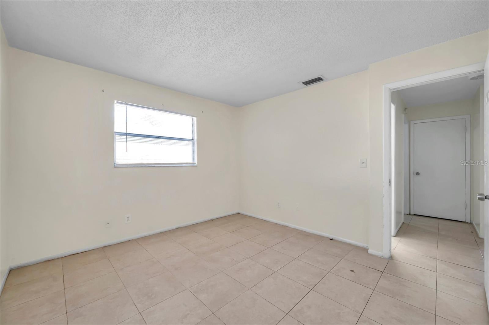 914 LAKE PALMS DR — photo 22