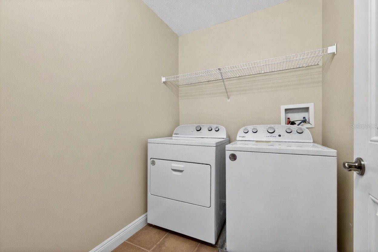 184 VALENCIA CIR — photo 30