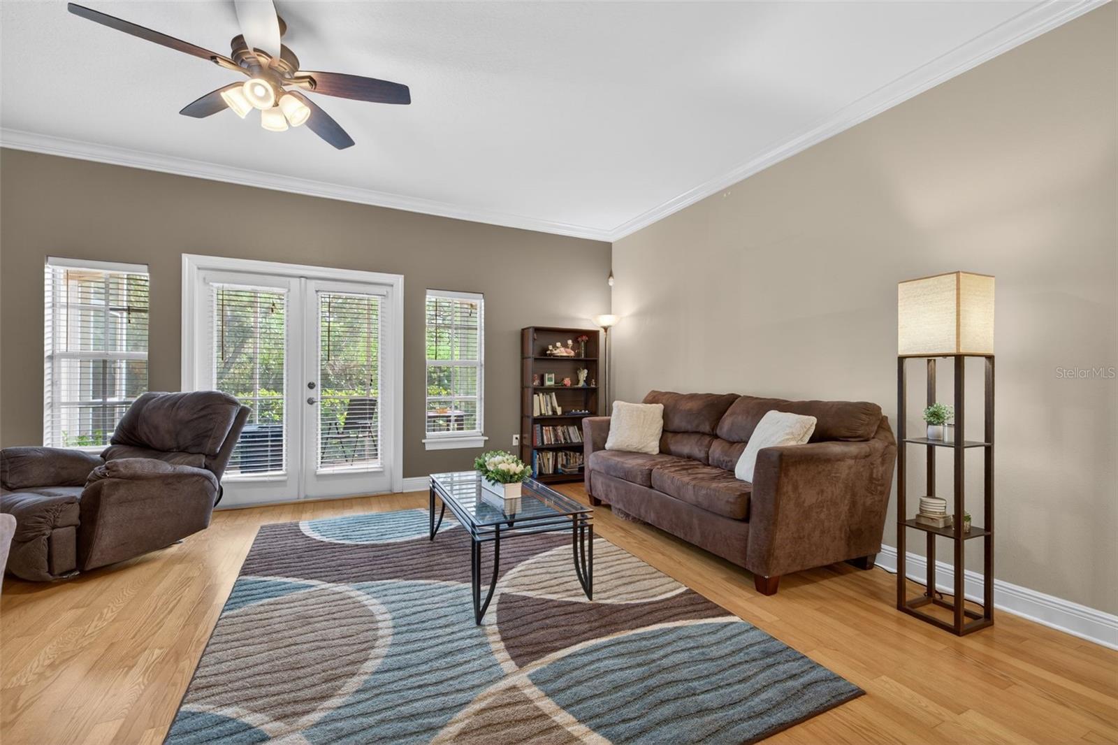 184 VALENCIA CIR — photo 13