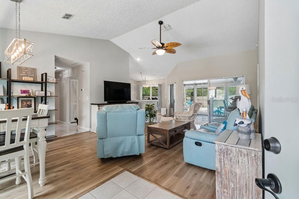 2035 E DEL WEBB BLVD — photo 8