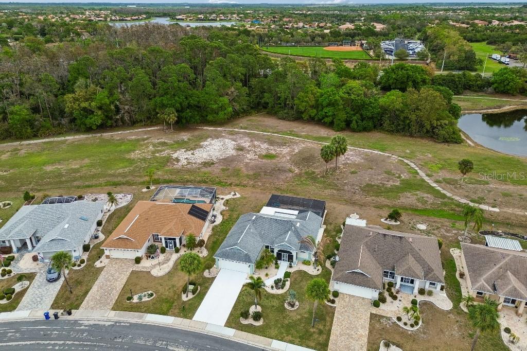 2035 E DEL WEBB BLVD — photo 38