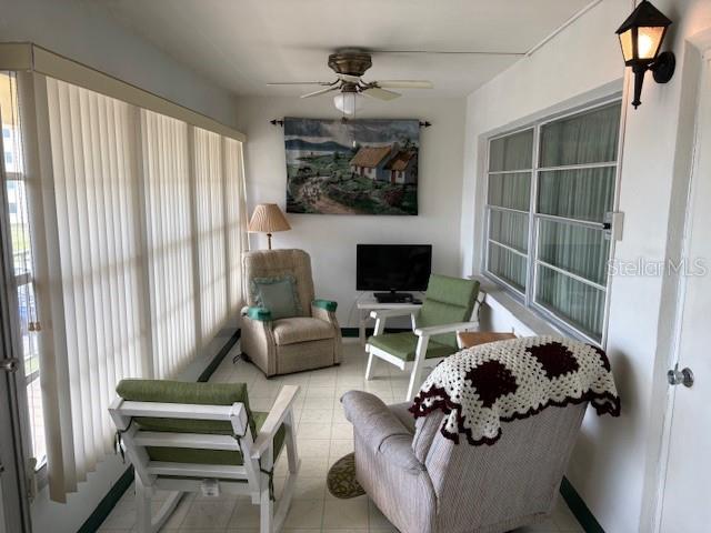 4700 COVE CIR #203 — photo 11