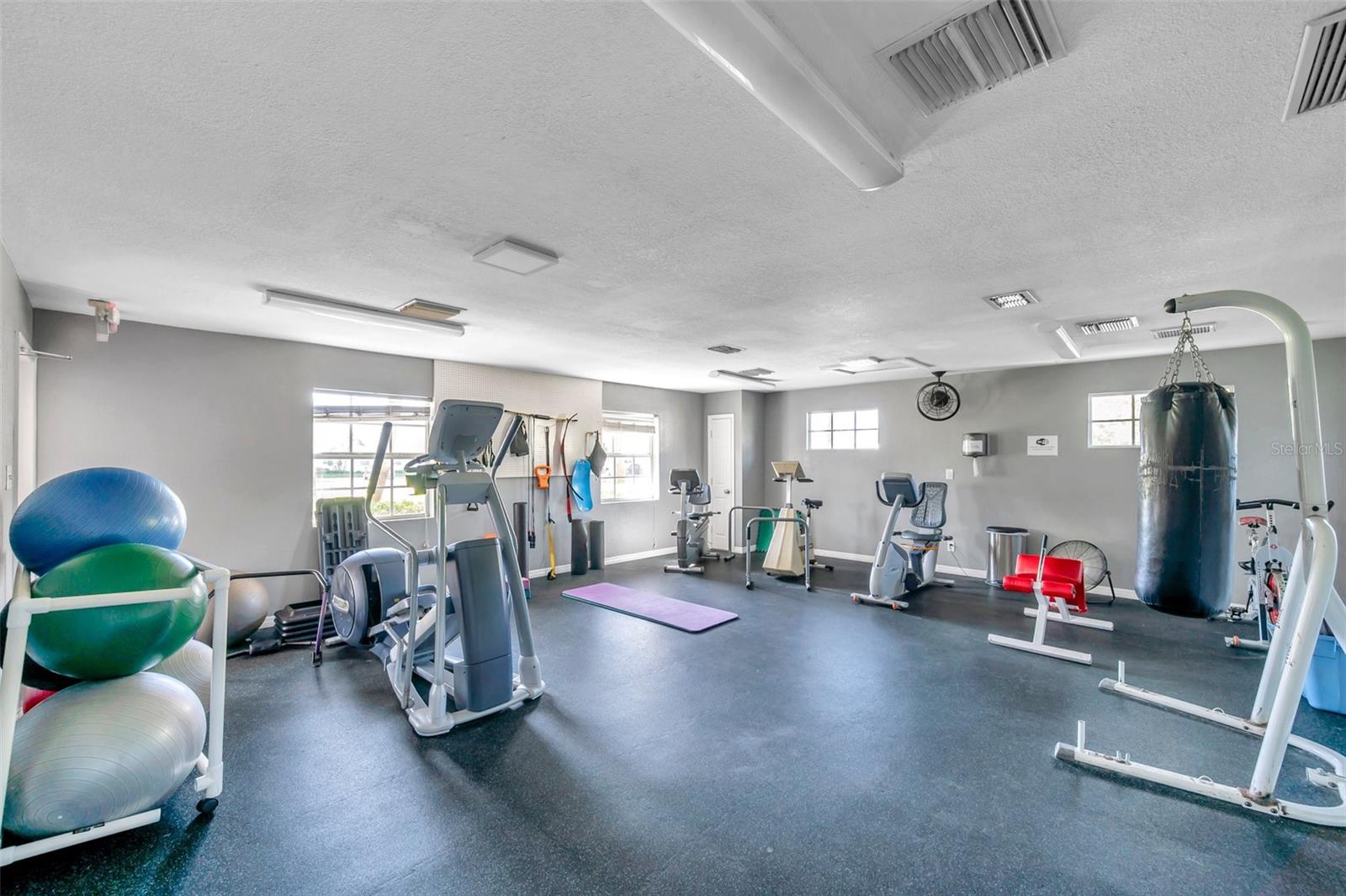 5005 COQUINA KEY DR SE #E — photo 46
