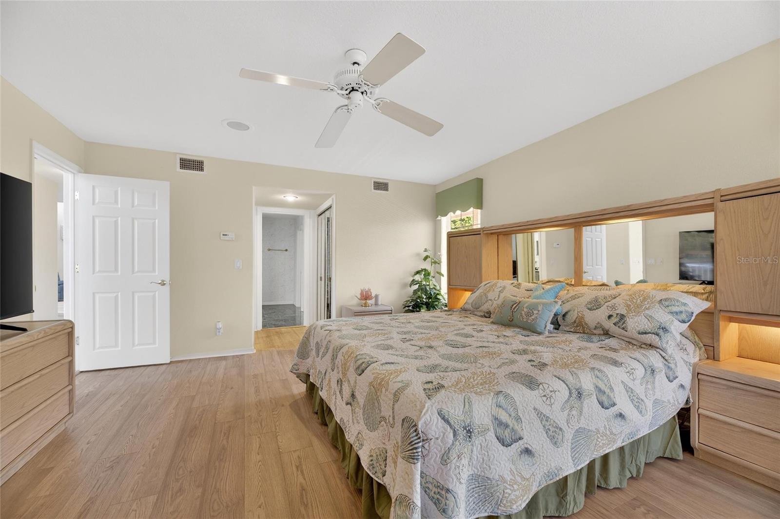 6107 MARBELLA BLVD — photo 36