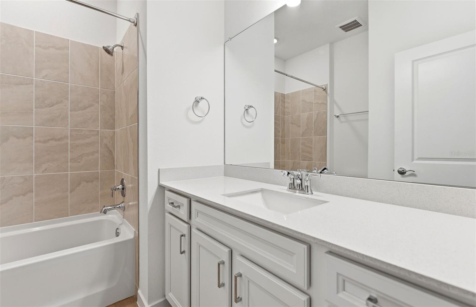 37821 CLINCH CIR — photo 15