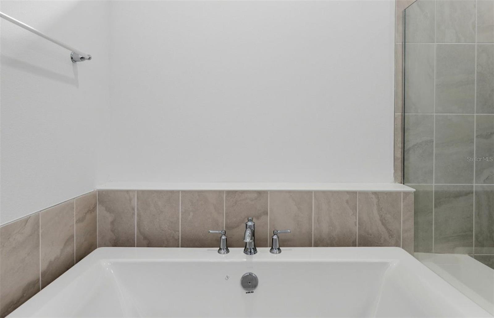 37821 CLINCH CIR — photo 10