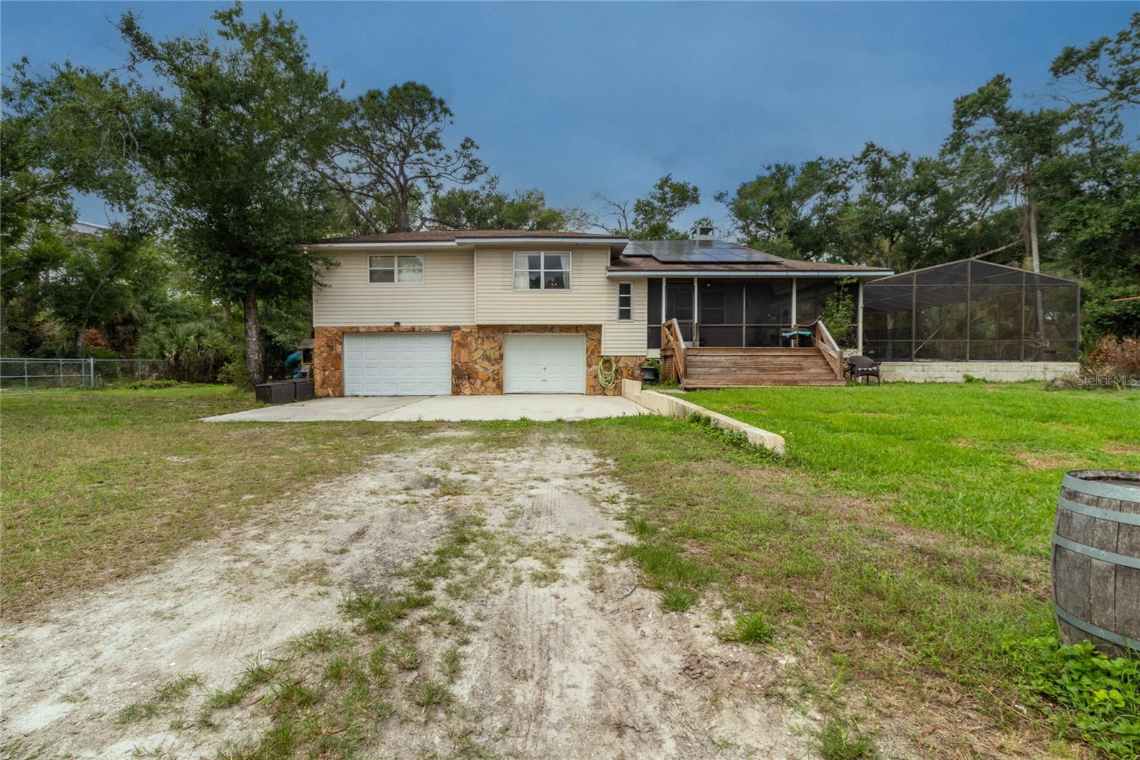 1143 MEYERS RD — photo 40