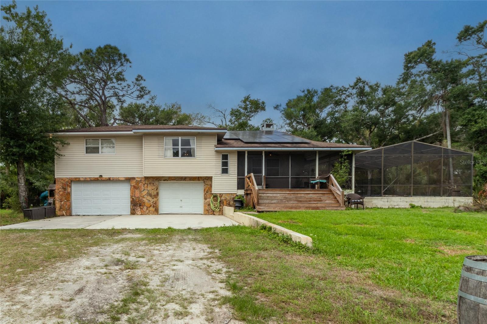 1143 MEYERS RD — photo 39