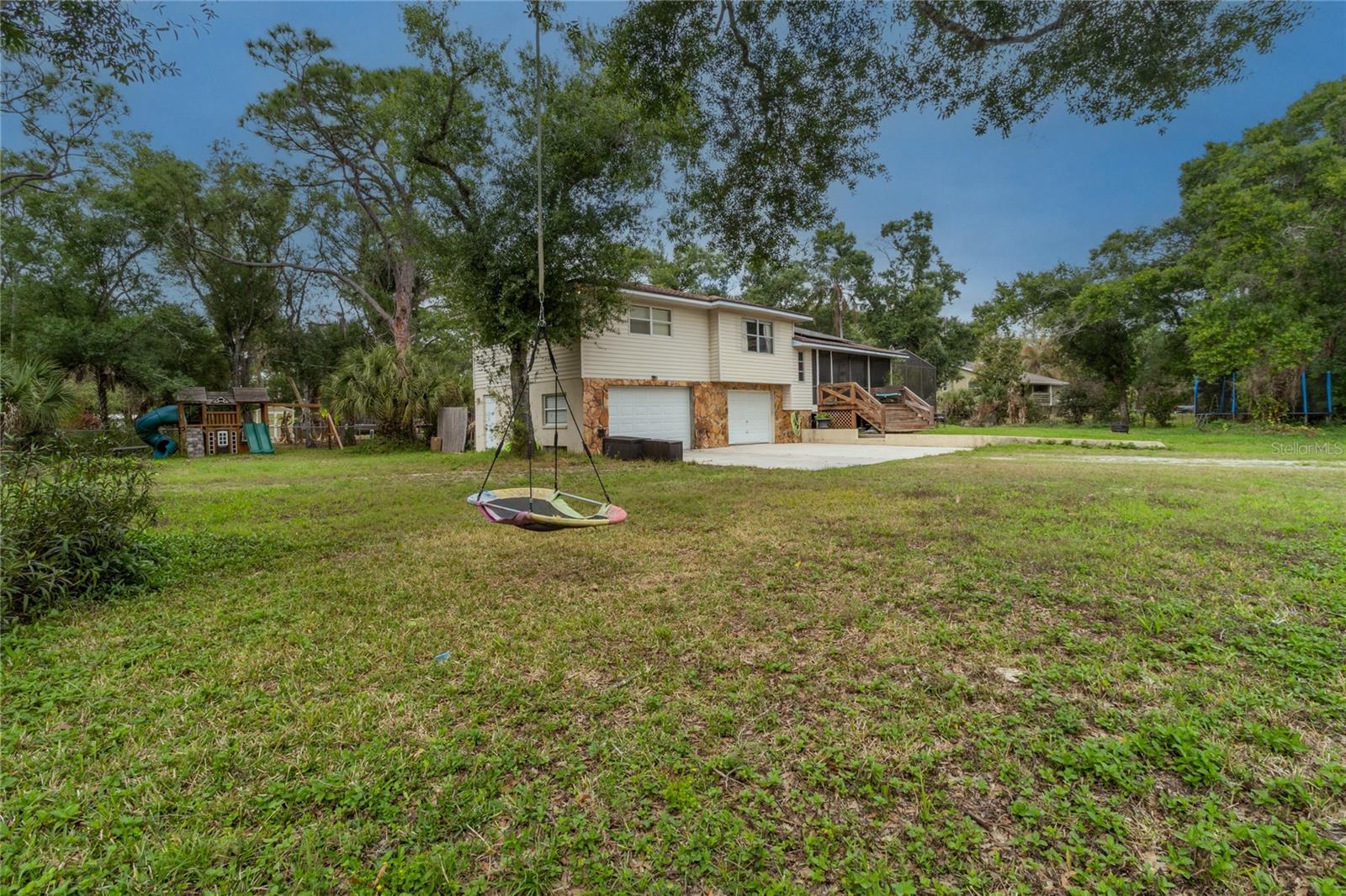 1143 MEYERS RD — photo 42