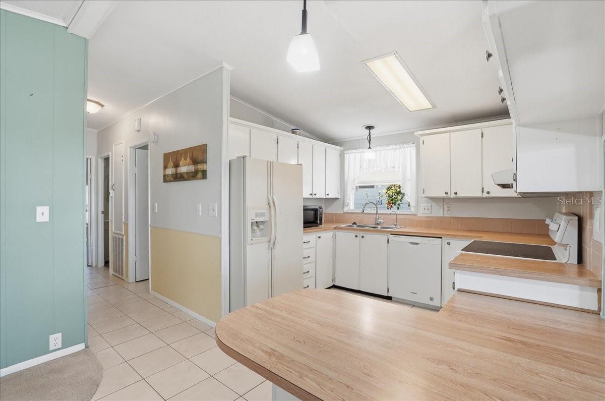 8514 MONARCH PL — photo 15