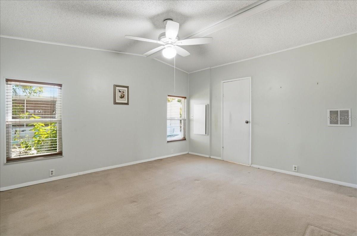 8514 MONARCH PL — photo 34