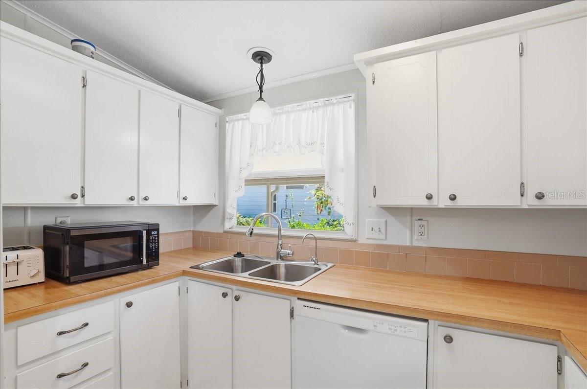 8514 MONARCH PL — photo 18