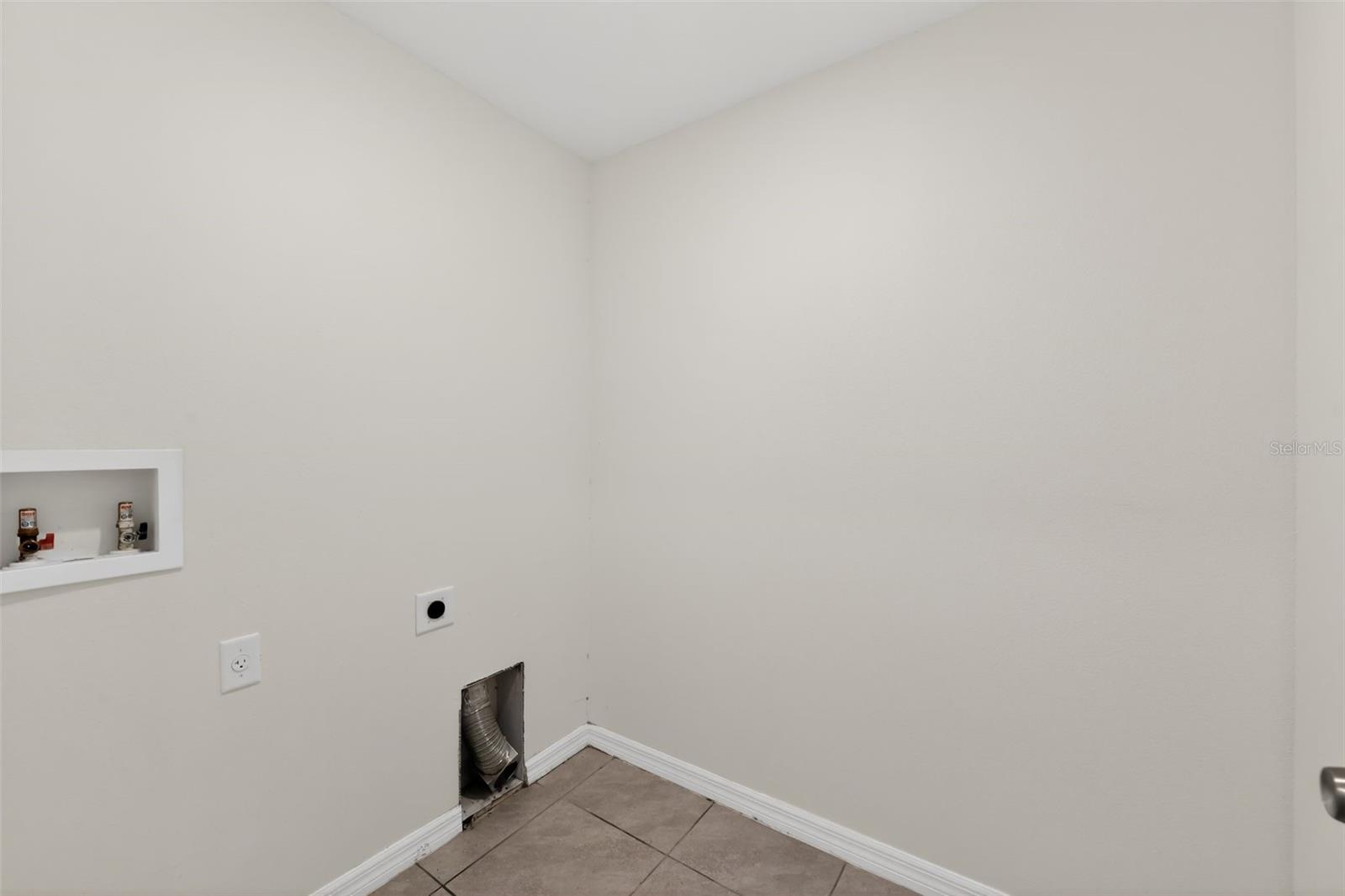 439 SUNLIT CORAL ST — photo 19