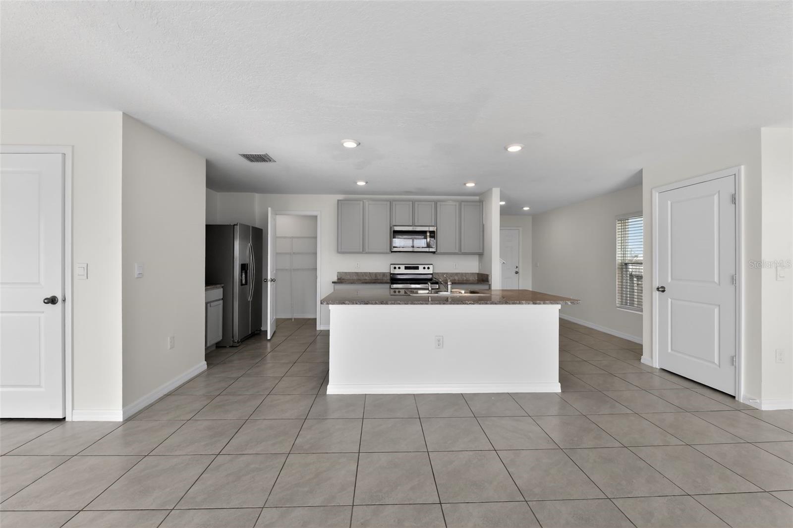 439 SUNLIT CORAL ST — photo 5