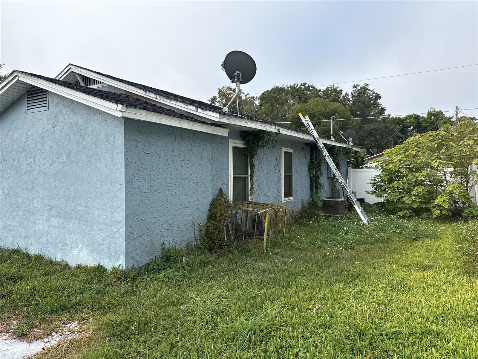 8007 N KLONDYKE ST — photo 9
