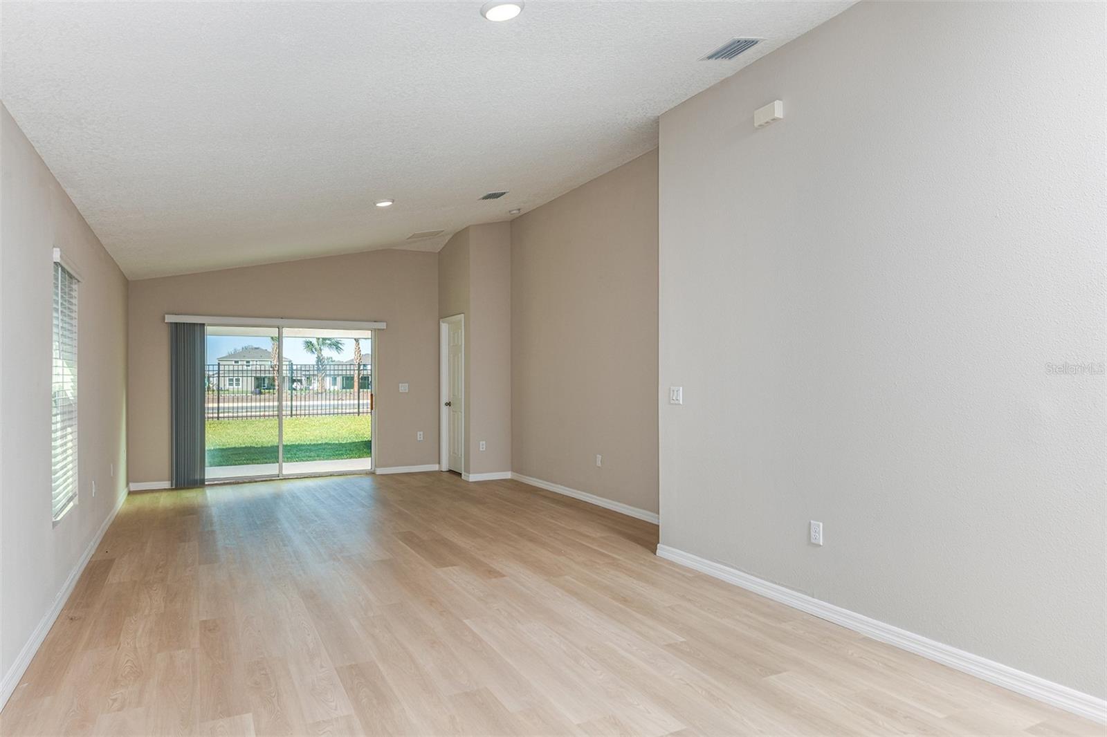 15250 MAUDE LANDING LOOP — photo 15